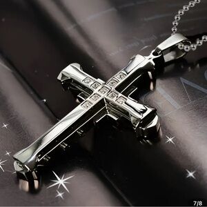 Unisex Silver Cross Pendant Necklace